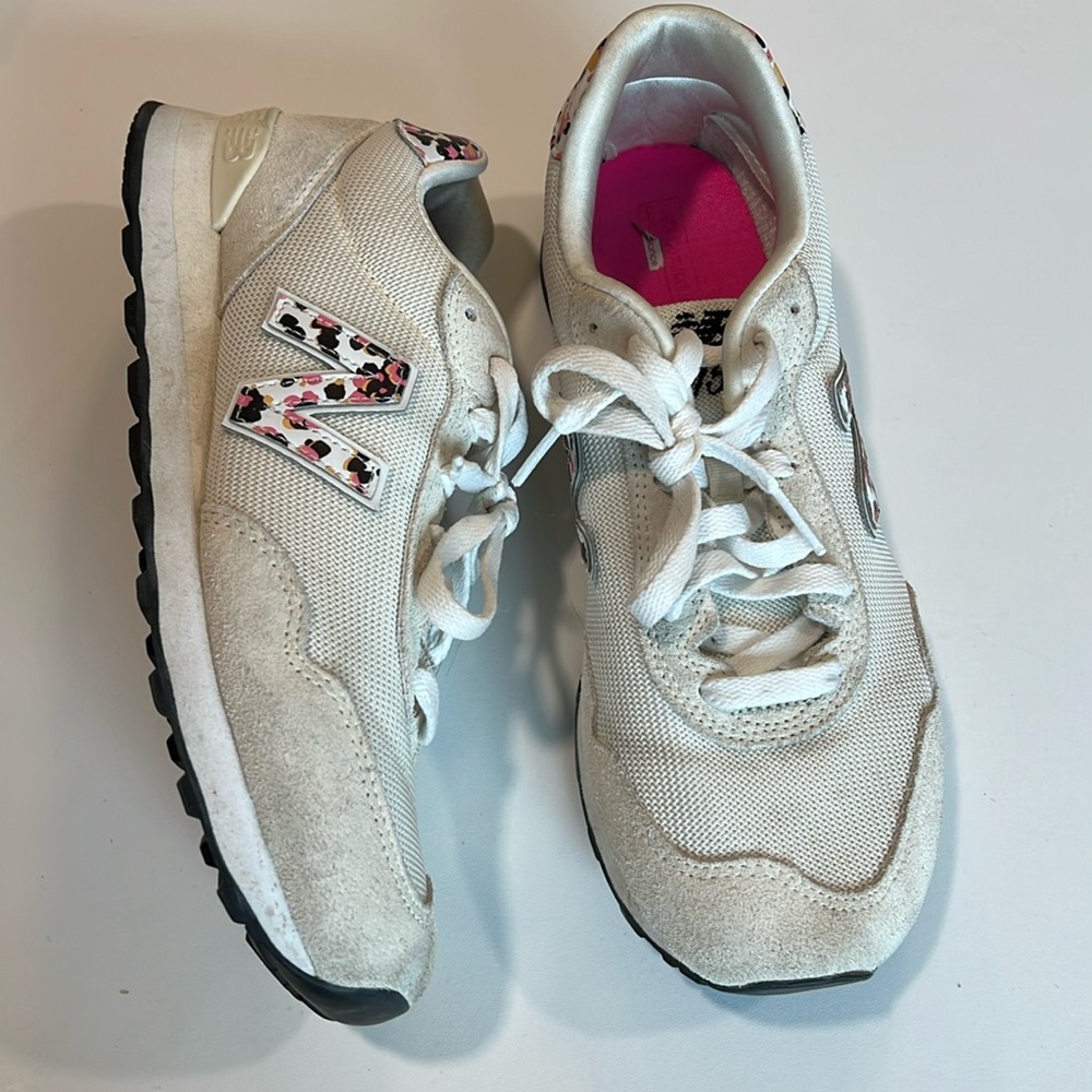 New Balance 515 - Sea Salt floral, beige/black/pink tennis shoes